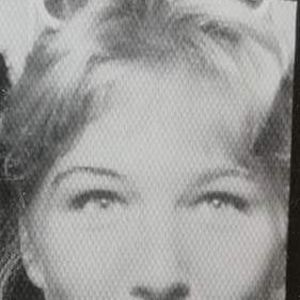 Meet your Posher, Evi